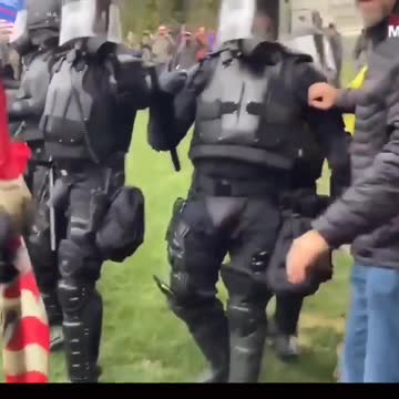 protesters protected the police