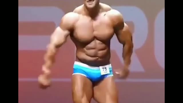 Korean Body Builder Chulsoon Dancing