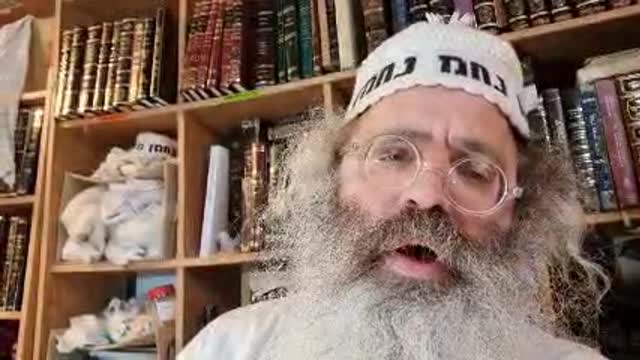 לעולם ידור אדם בא"י אפי' בעיר שרובה עובדי כוכבים ואל ידור בחו"ל ואפילו - שיר נ נח מסכת כתובות דף קי