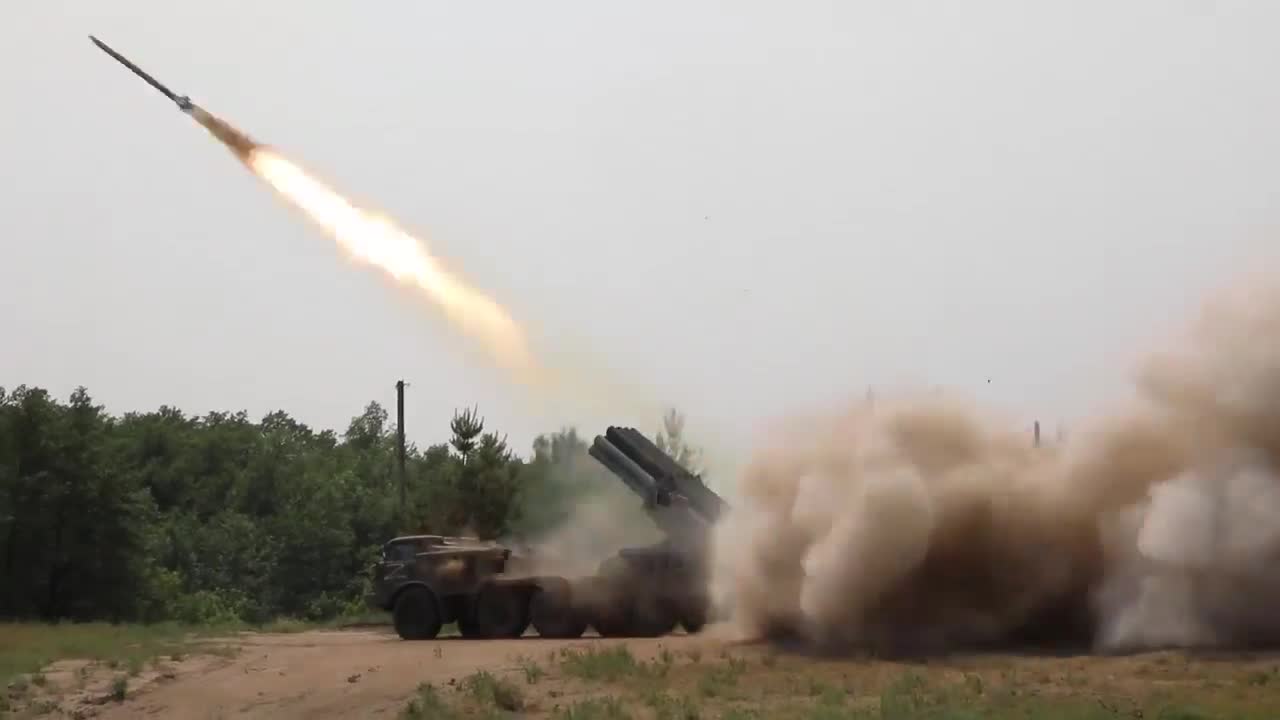 ΡΩΣΙΚΟ MLRS HURRICANE