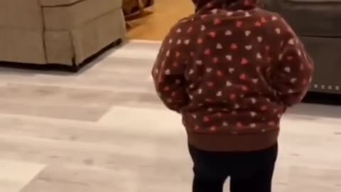 Baby dance 👀👉cute👀👉 happy 😊😁