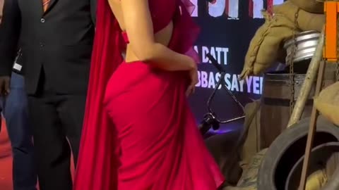 Nora Fatehi In Red Chilli Hot 🔥🔥❤️🥵
