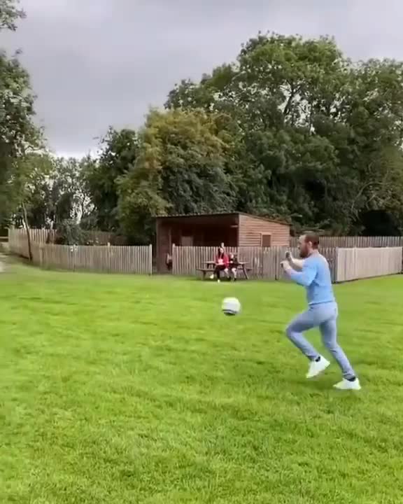 "Ever Seen Conor McGregor Playing Football 👌👌"