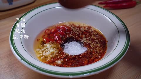 I don't want to cook after work. It's very comfortable to eat a bowl of noodles!