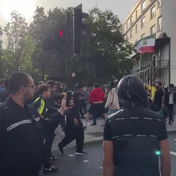 Iranian protesters and Arbaeen people fighting on the streets of Marble Arch london.