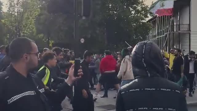 Iranian protesters and Arbaeen people fighting on the streets of Marble Arch london.