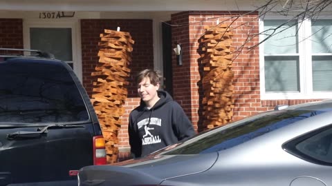 We Delivered 100 Pizzas To Random Houses