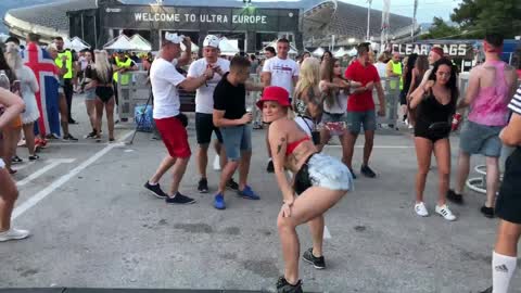 Partijaneri pristižu na Ultru