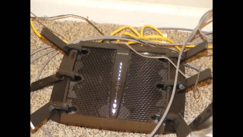 Review: NETGEAR Nighthawk Smart Wi-Fi Router, R6700 - AC1750 Wireless Speed Up to 1750 Mbps U...