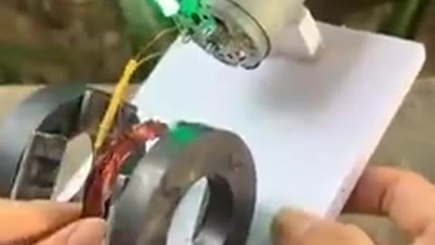 "ENERGY IS FREE" - Home made ventilator drive with magnets and copper coil