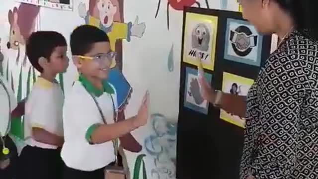 school teacher show kids great teach