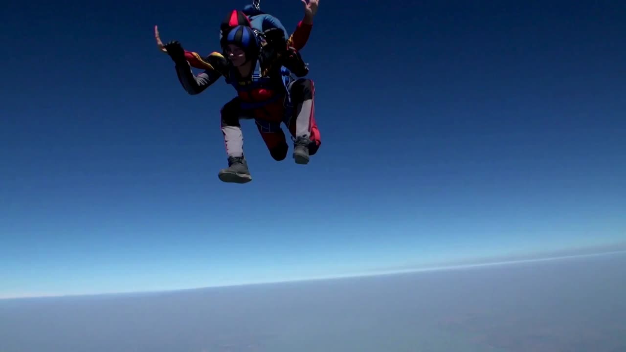 Dorothy's Leap: The Oldest Skydiver's Record-Breaking Jump