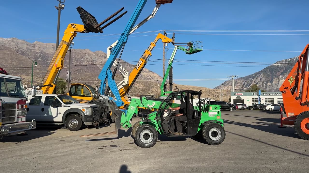 Telehandler Forklift 2016 Genie GTH5519 5,500 LB 19' Reach Telescopic Fork Lift