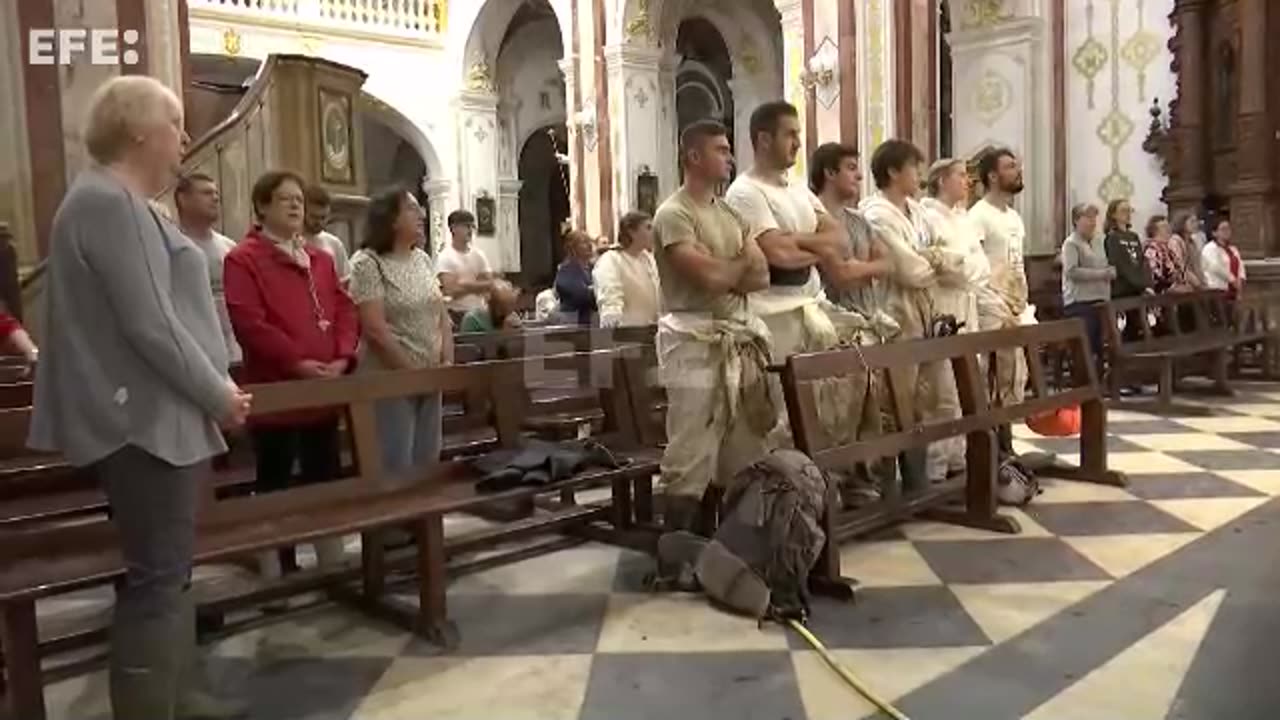 Primera misa de domingo en Paiporta tras la DANA: "Todo pasa y esto también pasará"