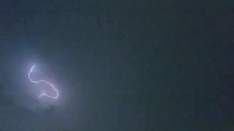 Lightning(?) w/out Thunder?