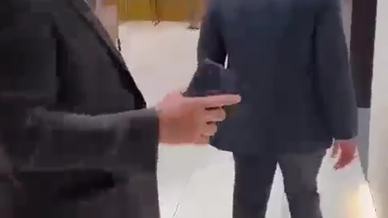 Vaza vídeo de Alexandre de Moraes no aeroporto de Roma: "bandido"