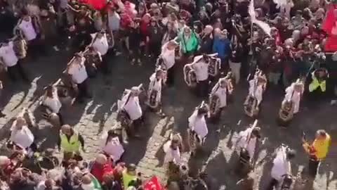 Swiss protest against vaccine passports.