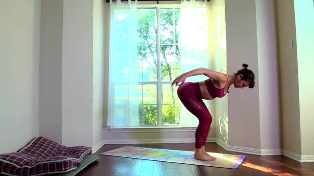 15 MINUTES OF FAME YOGA : The Healer