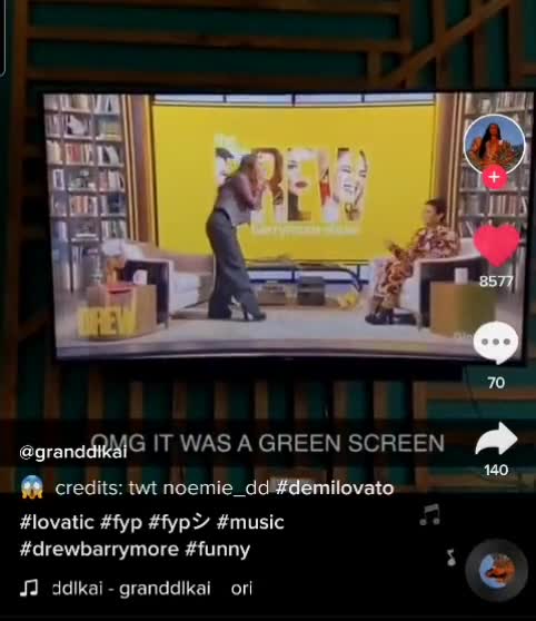 Drew Barrymore shows how easy it is to fool people