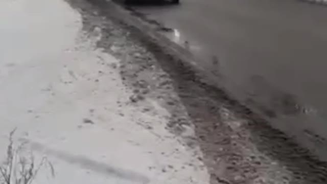 Police in Kiev urging residents to go to shelters via loudspeakers