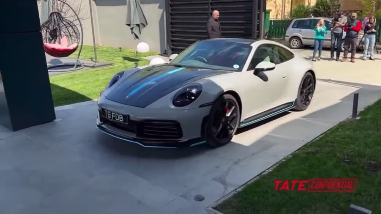 ANDREW CHANGED THE COLOUR OF PORSCHE | TATE SHORTS