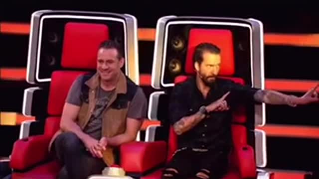 He effortlessly sing his favorite song and a huge reaction from the judges