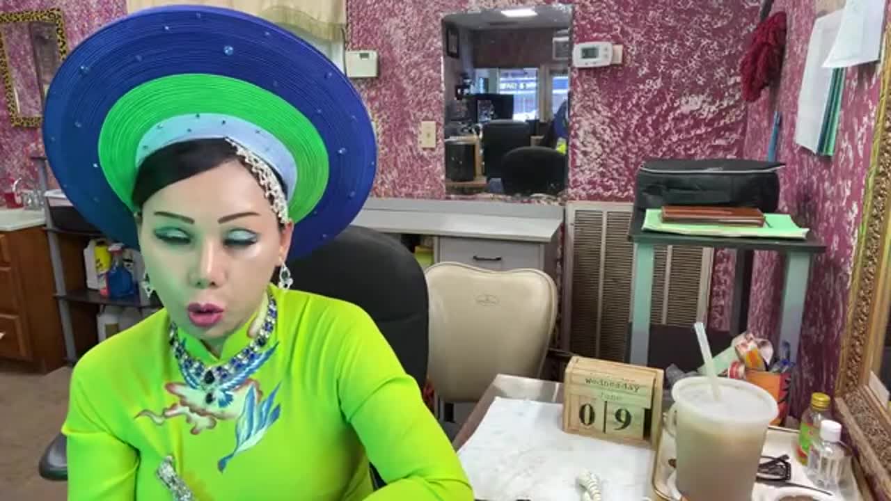 Lisa Pham Khai Dân Trí Ngày 9 6 2021