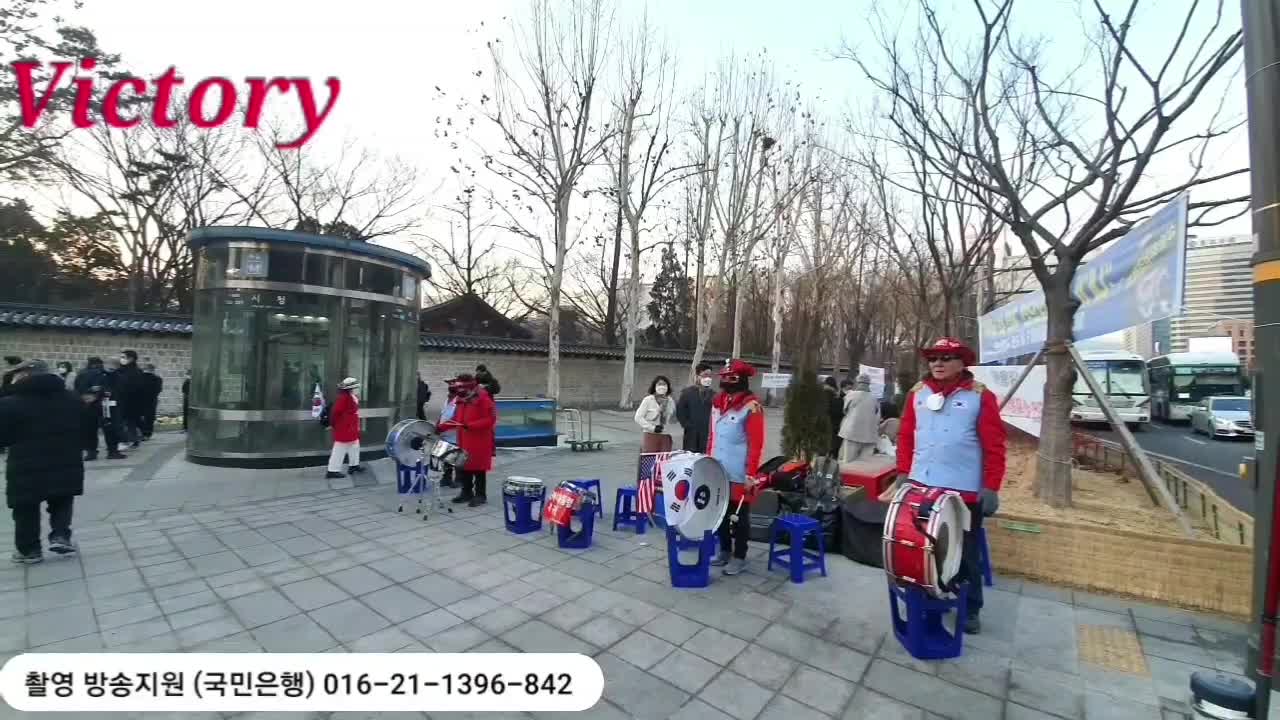 Korean freedom fighter. 멸공의 횃불...