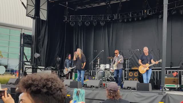 Cover band from CNE