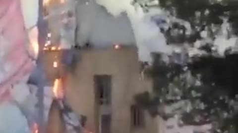 Protesters in Kerman, set fire to Soleimani's billboard