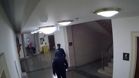 3237LHOBGRStair1_2021-01-05_20h20min03s487ms.mp4