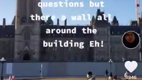 STRANGE WALL GOES UP AROUND CANADIAN PARLIAMENT BUILDINGS