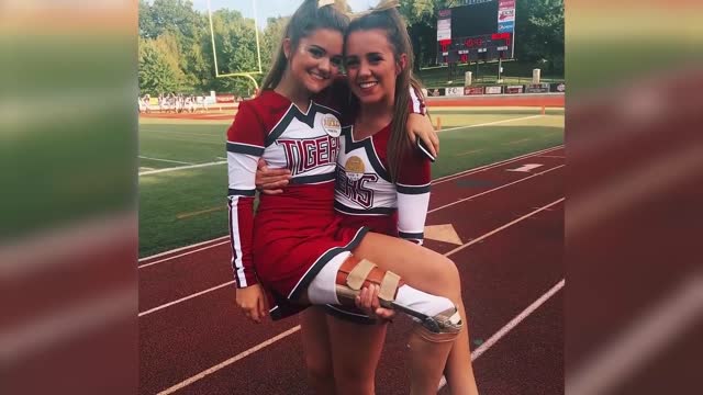 This girl looks ordinary.