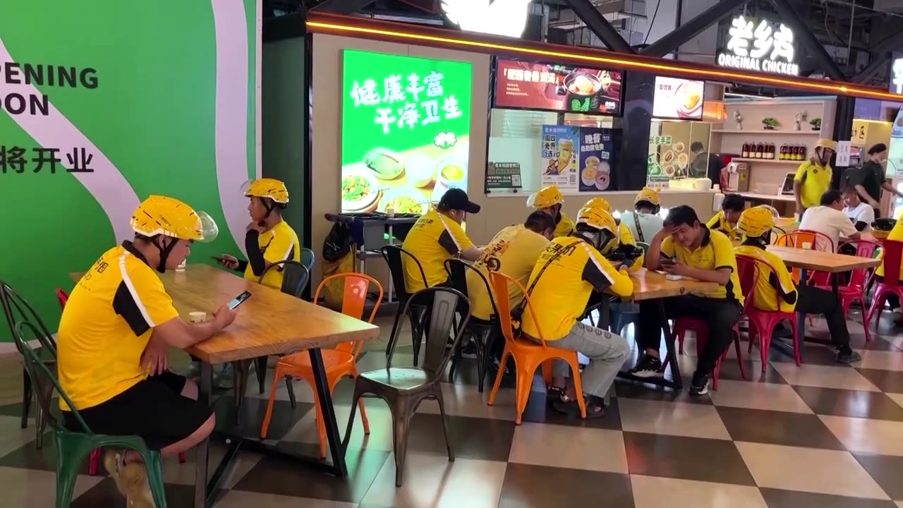 Walmart teams with Meituan to boost China e-commerce sales | REUTERS
