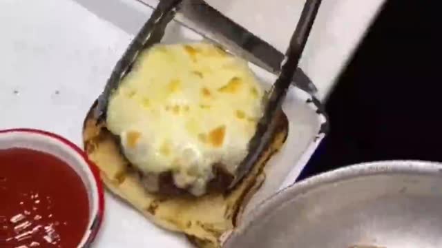 Bacon cheeseburger