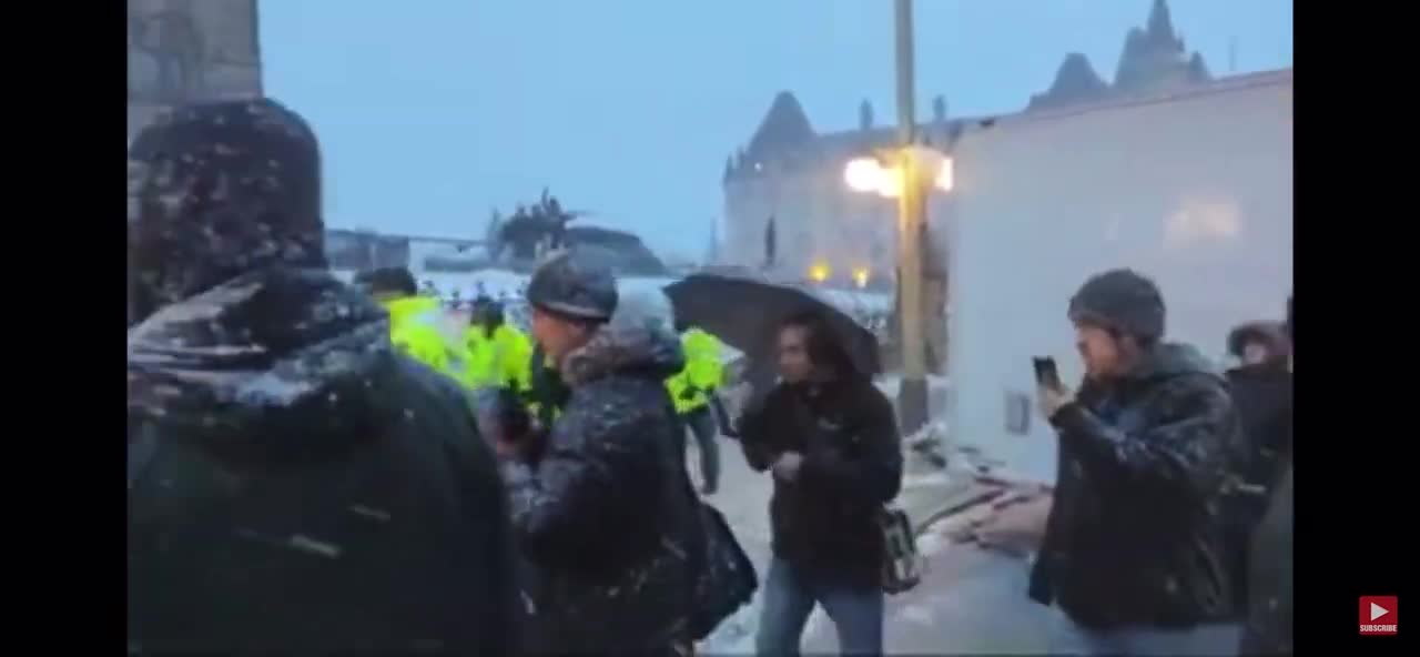 Mainstream media caught faking an arrest