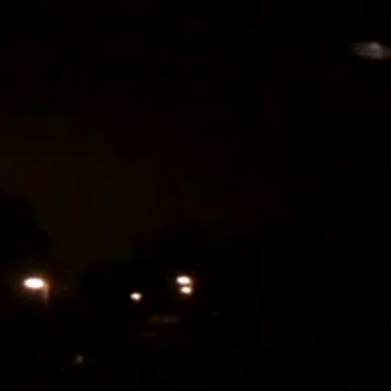 UFO caught on camera 2021, Aveley, Essex, United Kingdom (I'm lovinit lol).mp4