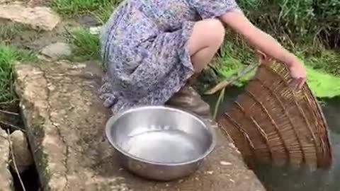 Best Asian Fishing 🐟 Primitive Fishing Techniques 🐟 #shorts