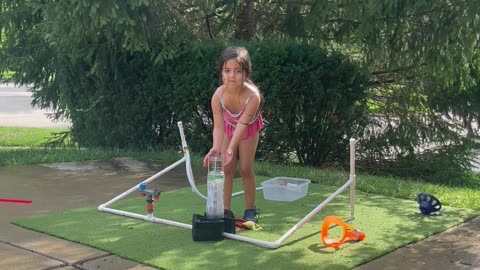 Dad and Daughter Make Self-Stabilizing Rocket