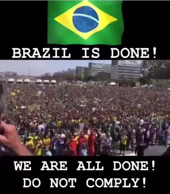 רופאים דרום קוריאנים מראים בשידור חי לקיחת דגימה מבקבוקון תחת מיקרוסוקופ שמראה אורגניזמים נעים