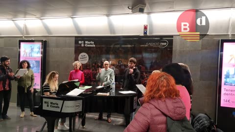 The Feeling Choir en la estación de Metro Diagonal