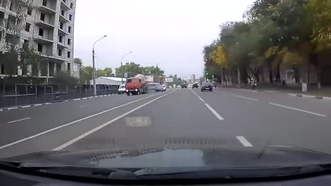 Best of stupid car drivers welcome in Russia part 1