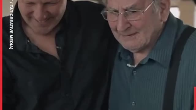 *This 90-year-old has been reunited with his beloved