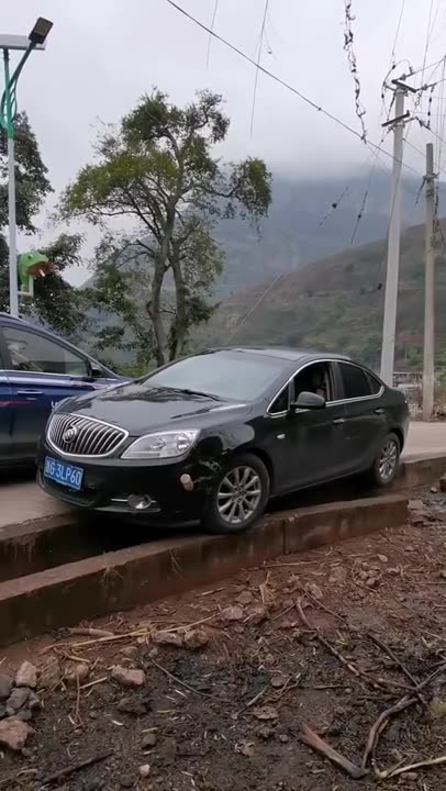 171 of the funniest video clips from Grltion TV