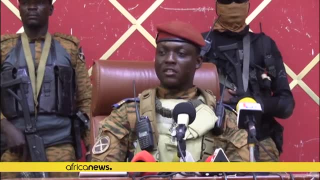 Burkina Faso's new leader meets with government officials