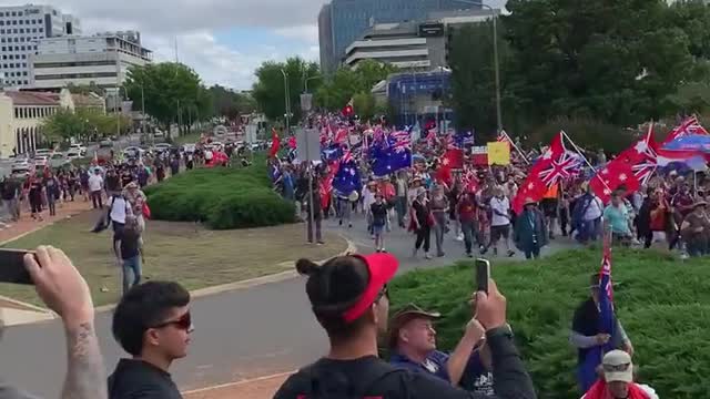 This is huge! #CanberraConvoy #TruckersForFreedom