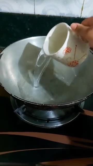 you will find aloo when you eat haha sorcery wok