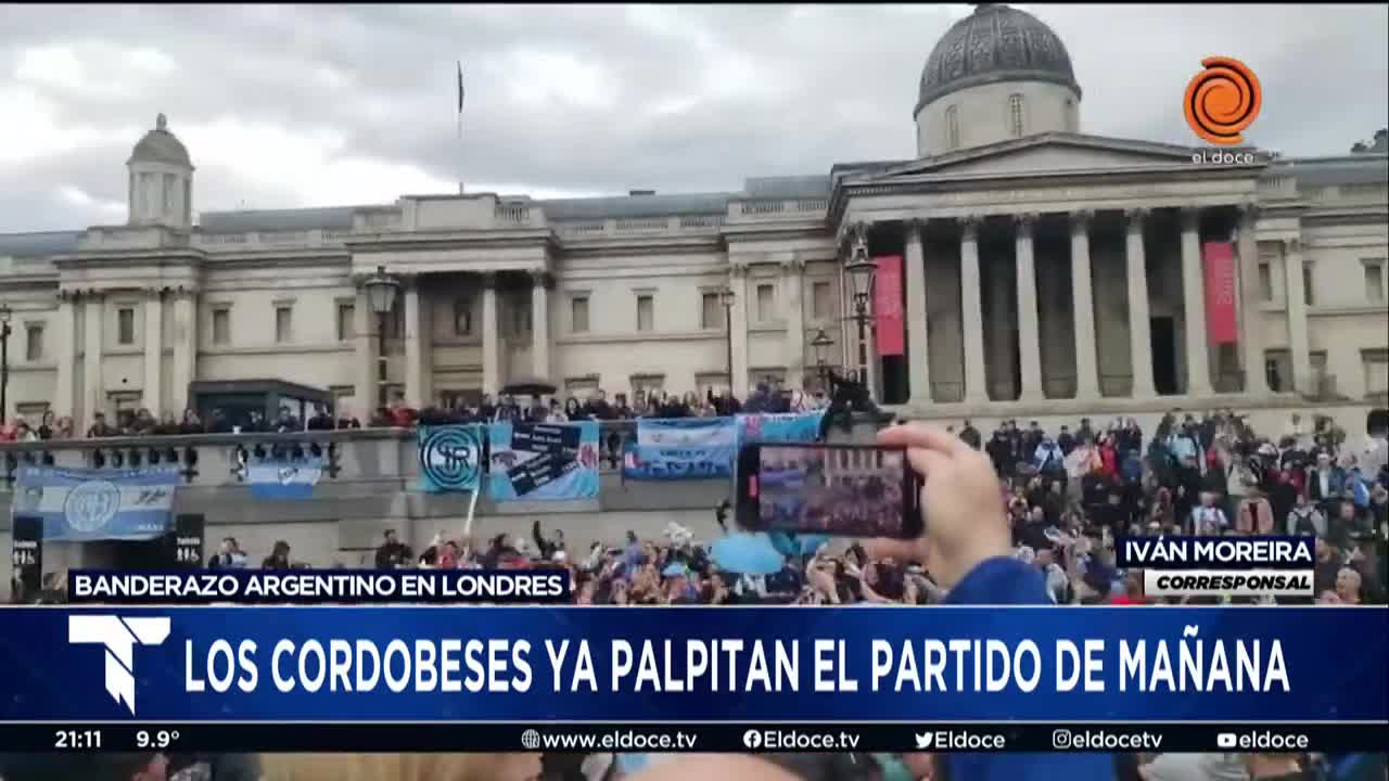 BANDERAZO por La Scaloneta en Londres: alentaron a la Selección en la previa a la Finalissima