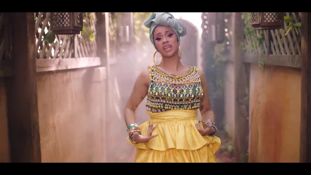 Cardi B Bad Bunny J Balvin - I Like It Official Music Videop5