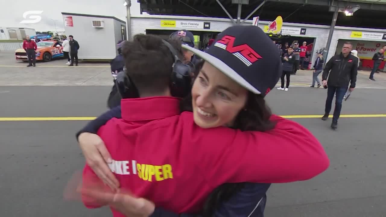 LAST LAPS: Waters and SVG duel to the finish - ITM Auckland SuperSprint | Supercars 2022